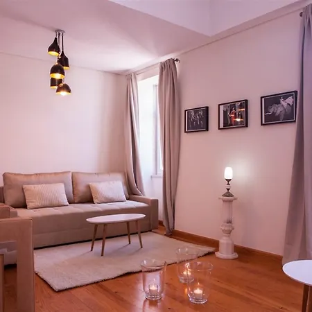 Sparkling 4 Bedroom In Lägenhet