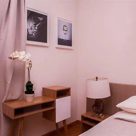 Sparkling 4 Bedroom In Lägenhet